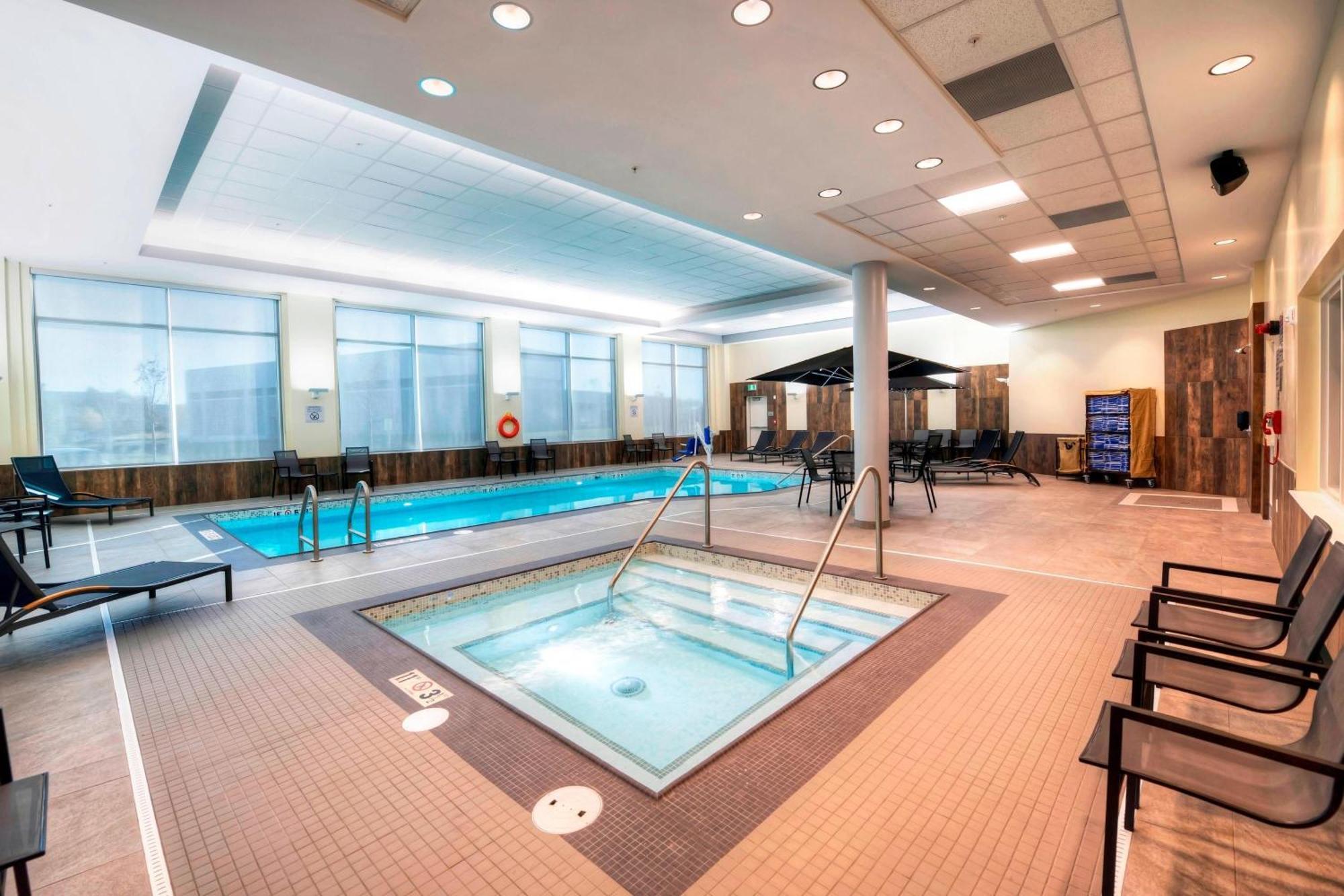 Fairfield Inn & Suites By Marriott Ottawa Airport Exteriör bild